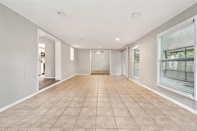 353 E ORANGE ST — photo 5