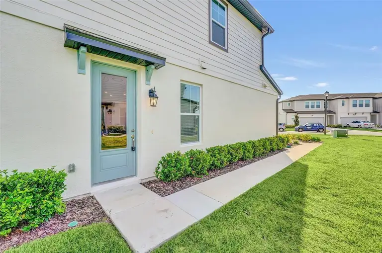 1640 SANIBEL DR — photo 2