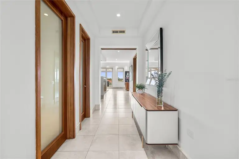 500 PLANTATION DR #1-408 — photo 3