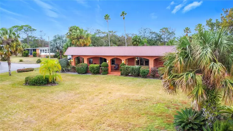 6 PALM WAY — photo 4