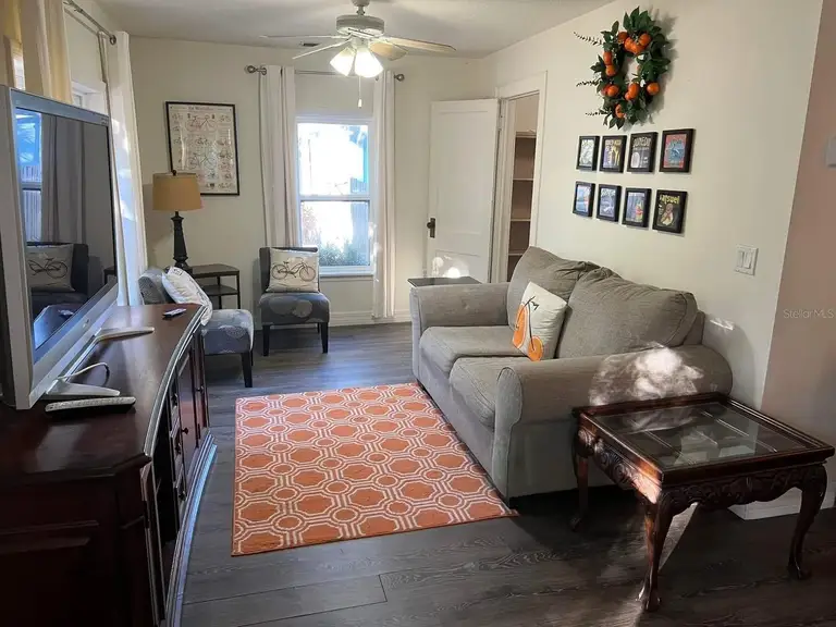 1121 ORANGE AVE — photo 5