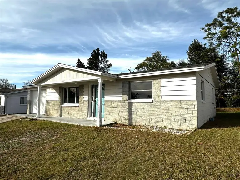 5027 FARLEY DR — photo 2