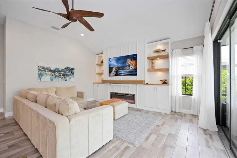 8933 ISABELLA CIR — photo 5