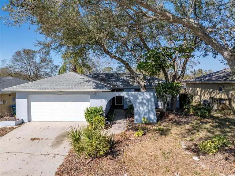 2609 RIDGE LN