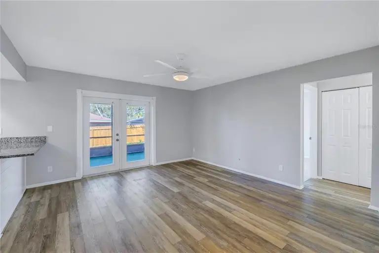 2609 RIDGE LN — photo 4