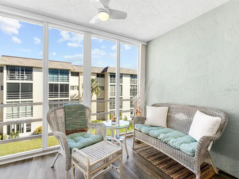 995 LAGUNA DRIVE #303 — photo 2
