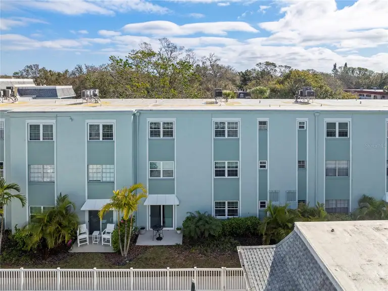 1706 BELLEAIR FOREST DR #348 — photo 2