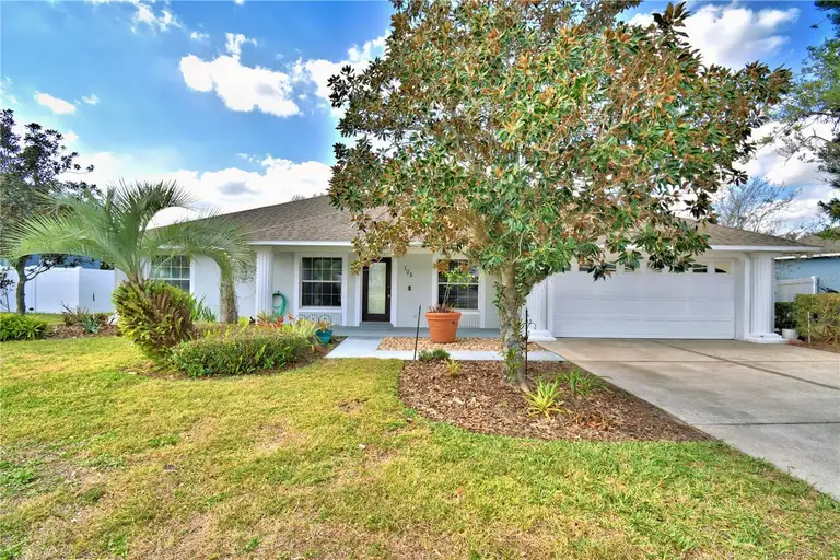 105 SHADDOCK DR