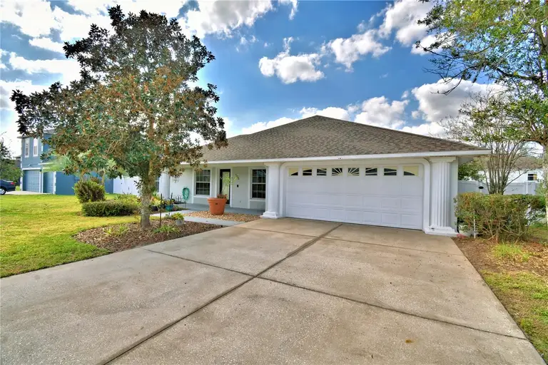 105 SHADDOCK DR — photo 4
