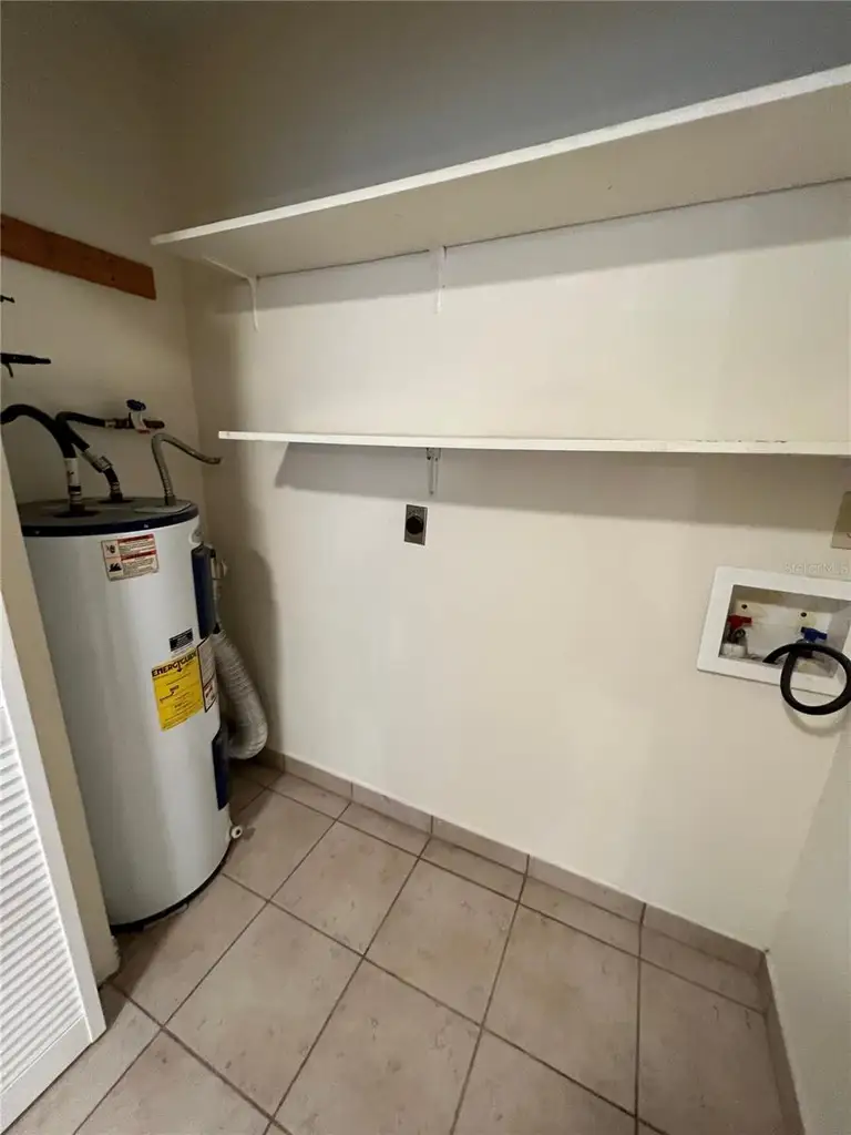 3230 SW 25TH WAY #2 — photo 5