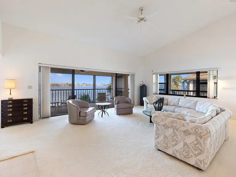 4208 MARINA CT #4208 — photo 3