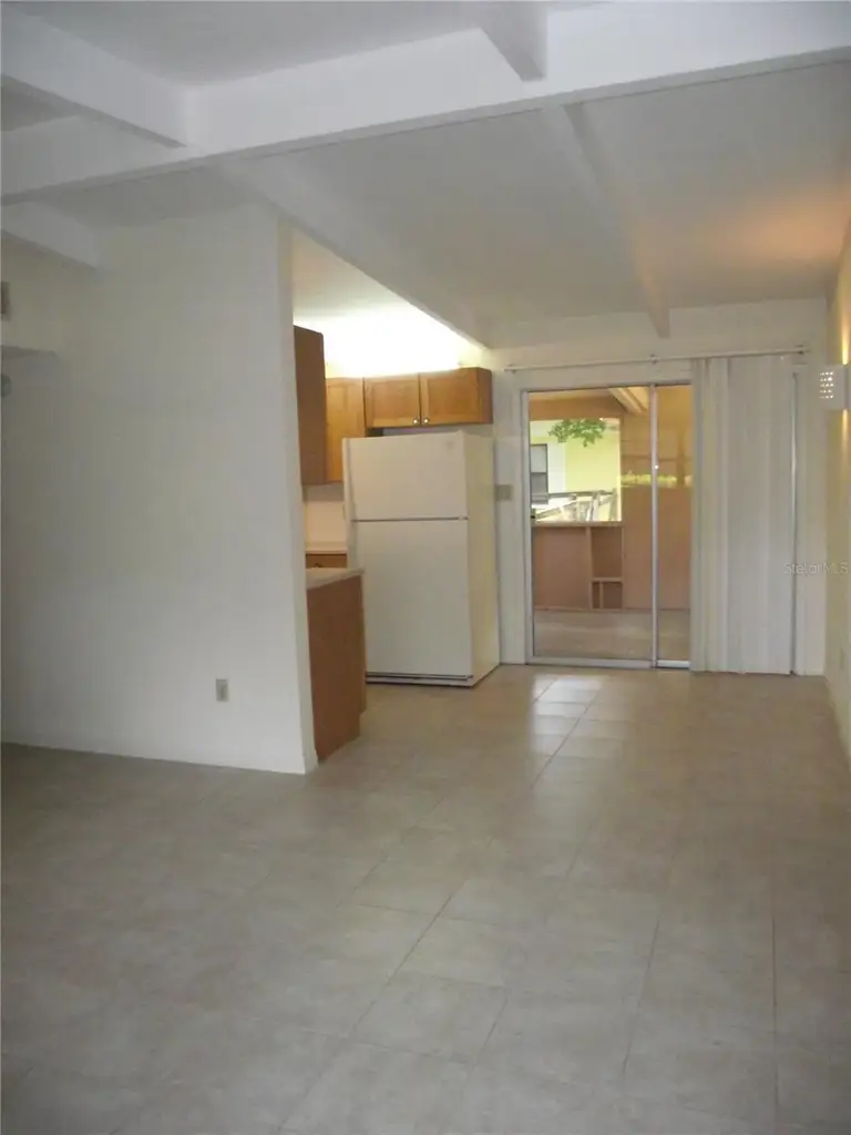 3003 NE 11 TER — photo 5