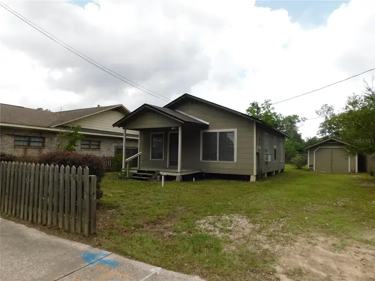2609 NW 6TH ST — photo 2