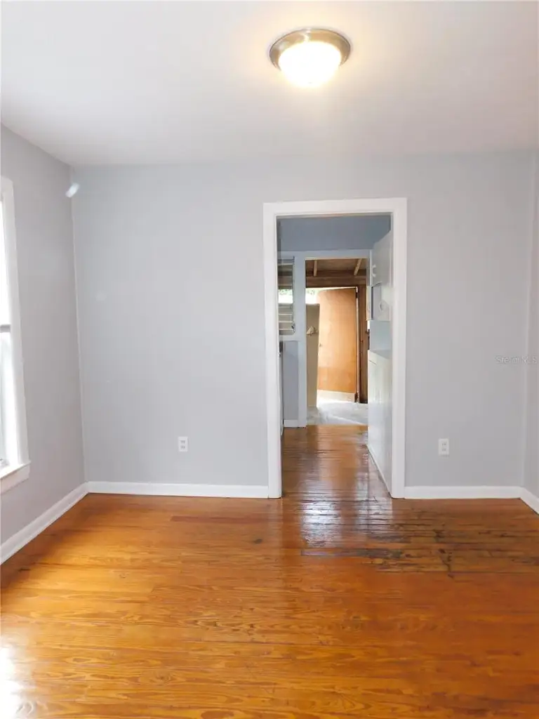 2609 NW 6TH ST — photo 5