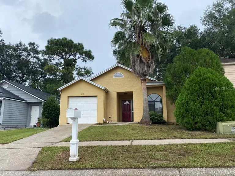 1219 PIN OAK DR — photo 2