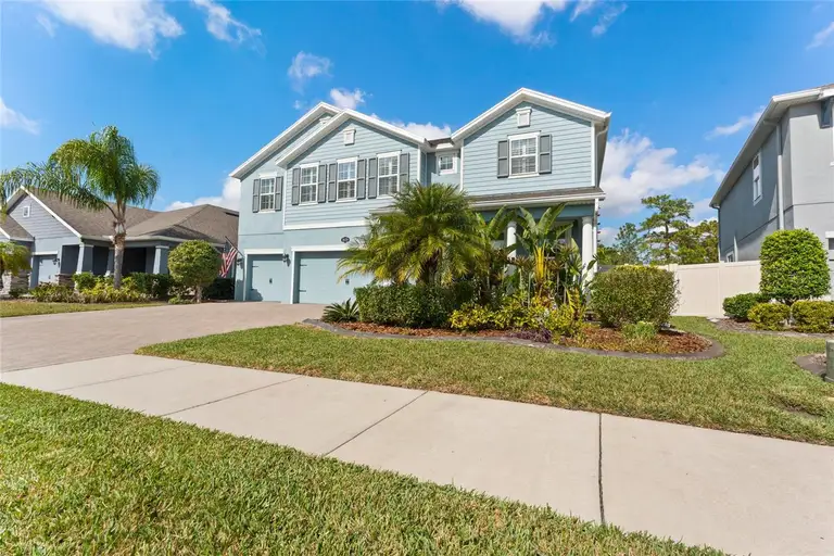 18329 ROSEATE DR — photo 3