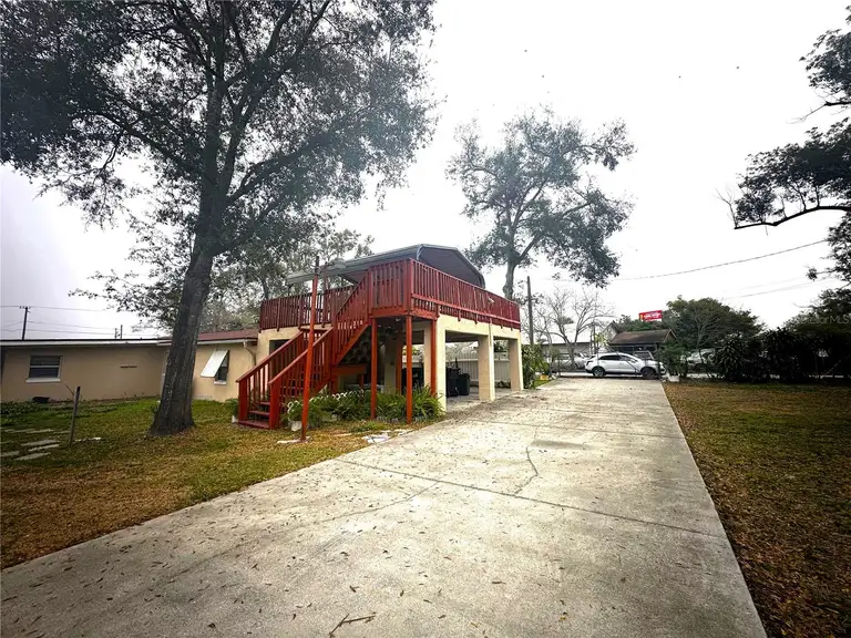 5220 BUSBY AVE — photo 3