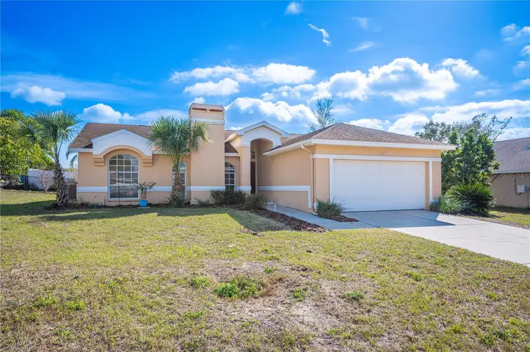 736 HUNT DR — photo 2