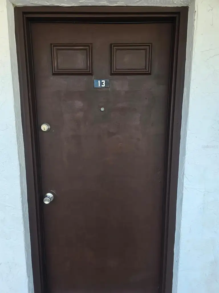1216 KENNEDY RD #13 — photo 2