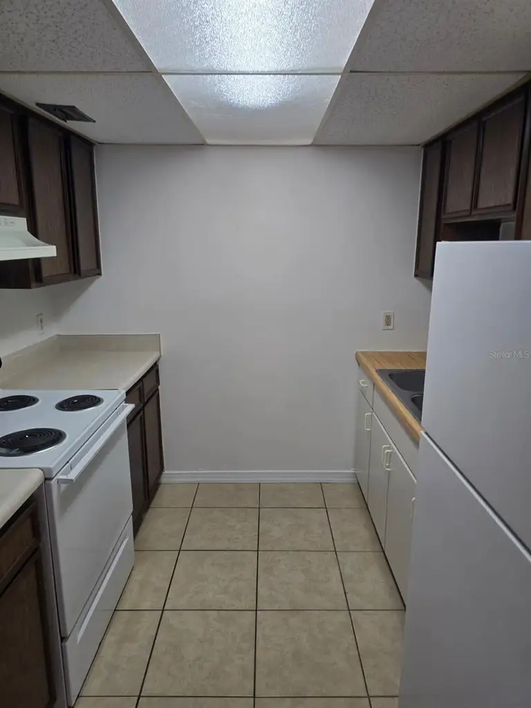 1216 KENNEDY RD #13 — photo 4