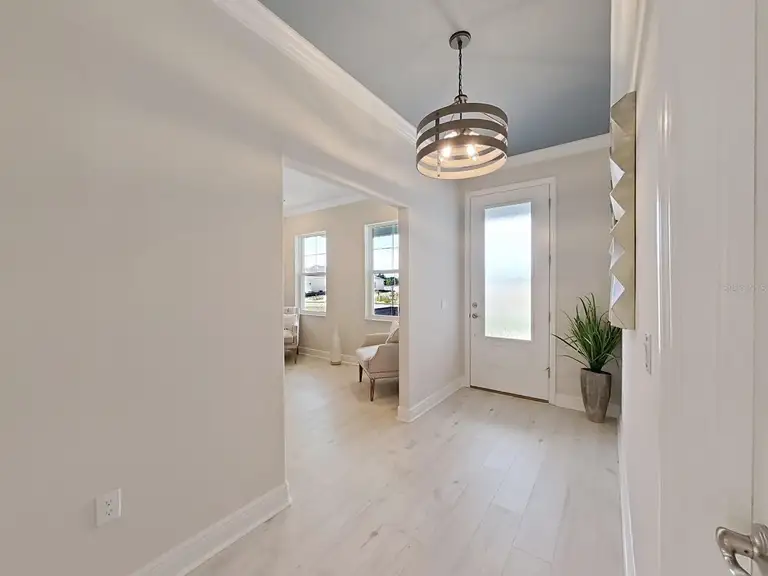 9273 HIGHLAND HILLS DR — photo 4
