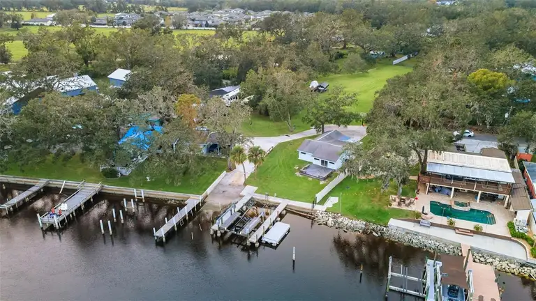 10501 BRIDGEWOOD DR — photo 2
