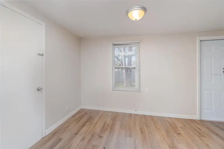 281 GROVE RD #B — photo 4