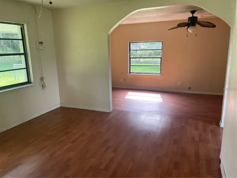9707 LITHIA PINECREST RD — photo 2