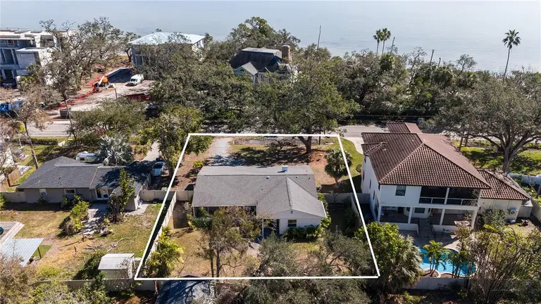 6225 BAYSHORE BLVD — photo 2