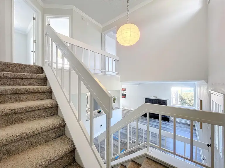 1040 WAVERLY DR — photo 5