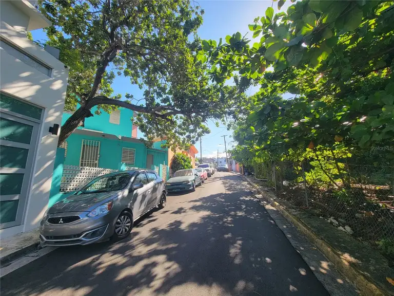 567 MARIANA BRACETTI ST — photo 4