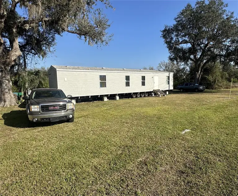 1143 TAFFY DR — photo 3