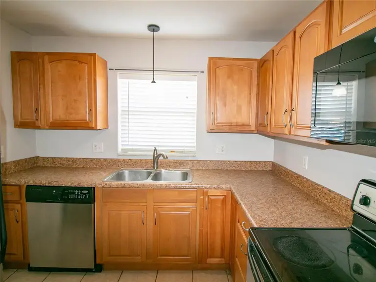 485 CITADEL DR — photo 2