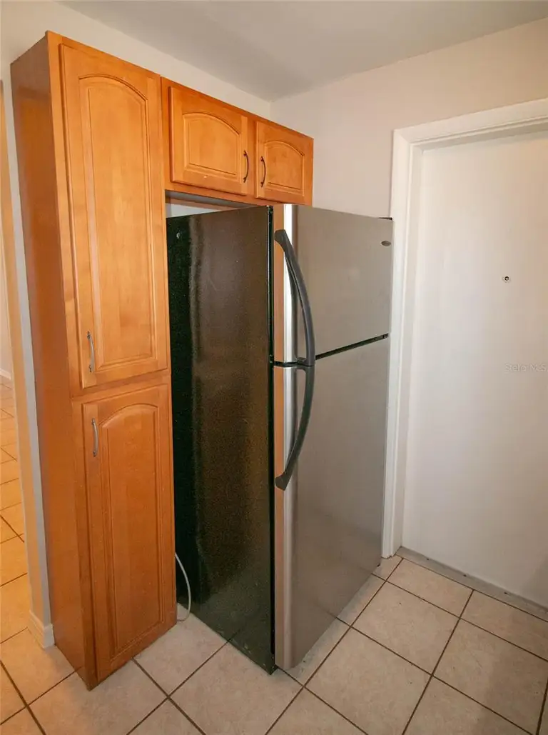 485 CITADEL DR — photo 4