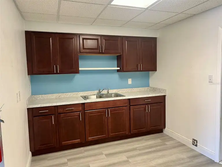 258 SHORT AVE — photo 5