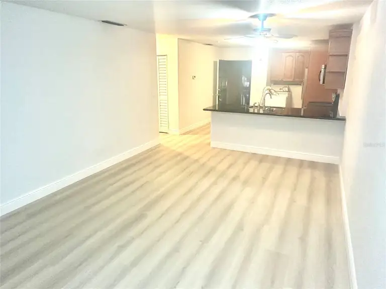 6344 NEWTOWN CIR #B2 — photo 5