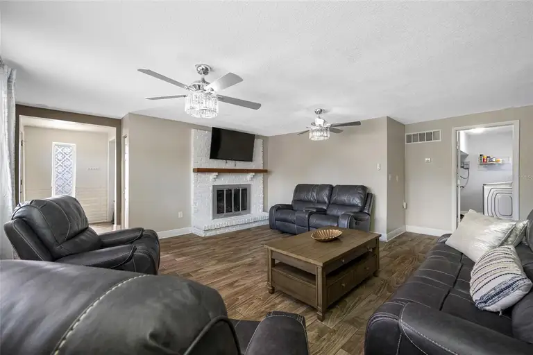 1404 WOOD AVE — photo 4