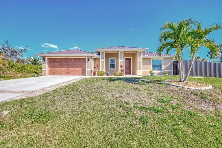 8230 AGATE ST — photo 3