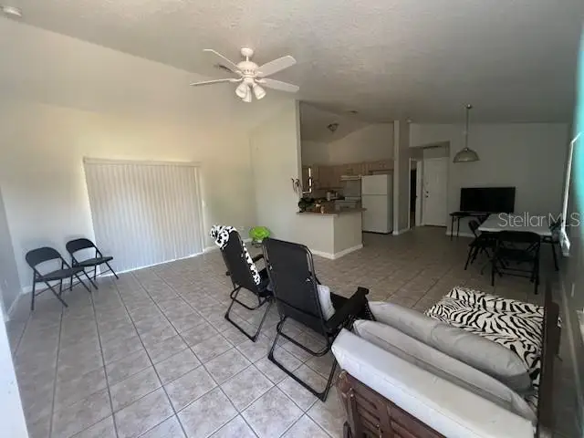 9 ROCKET LN — photo 3