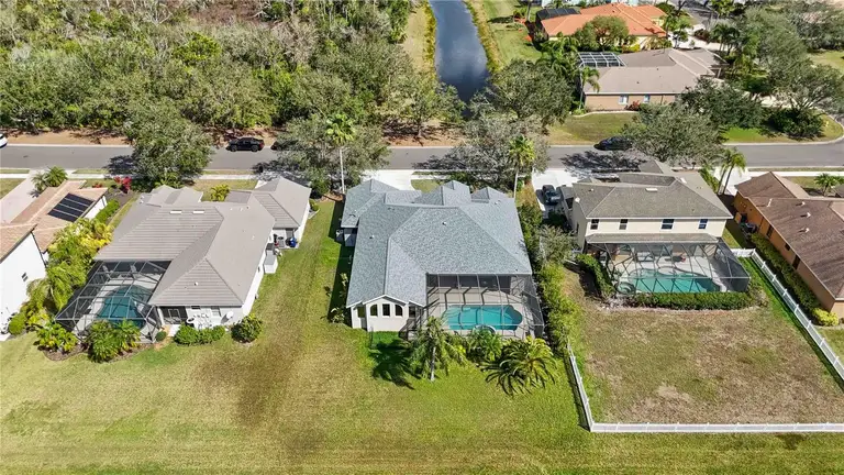 1314 BRAMBLING CT — photo 3