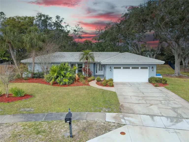 1854 WATEROAK DR W