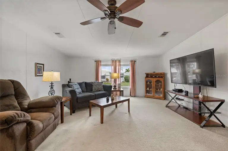 1000 KINGS HWY #372 — photo 2