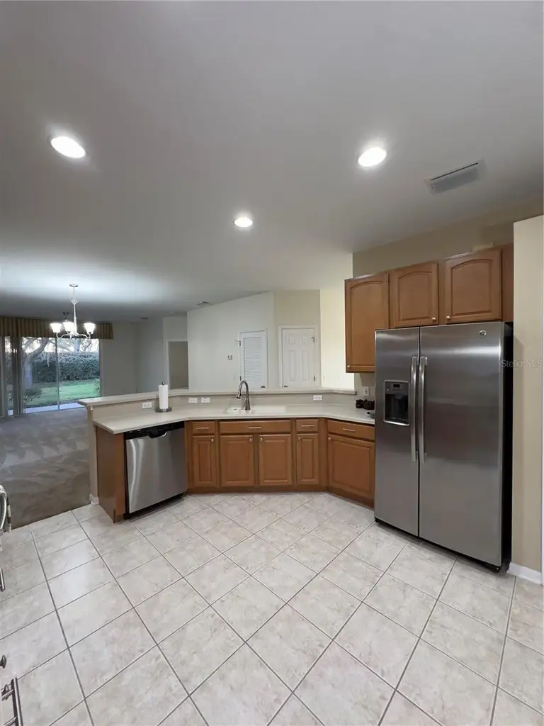 10222 DEVONSHIRE LAKE DR — photo 3
