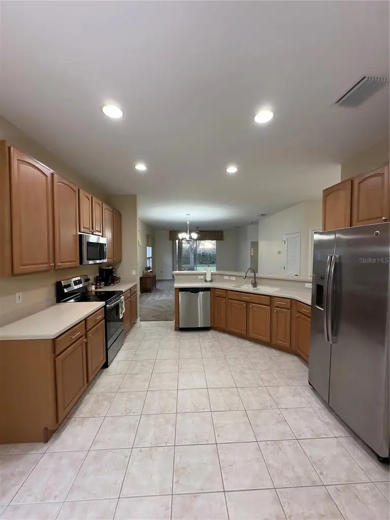 10222 DEVONSHIRE LAKE DR — photo 5