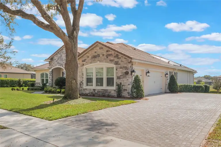 25850 CROSSINGS BLUFF LN — photo 3