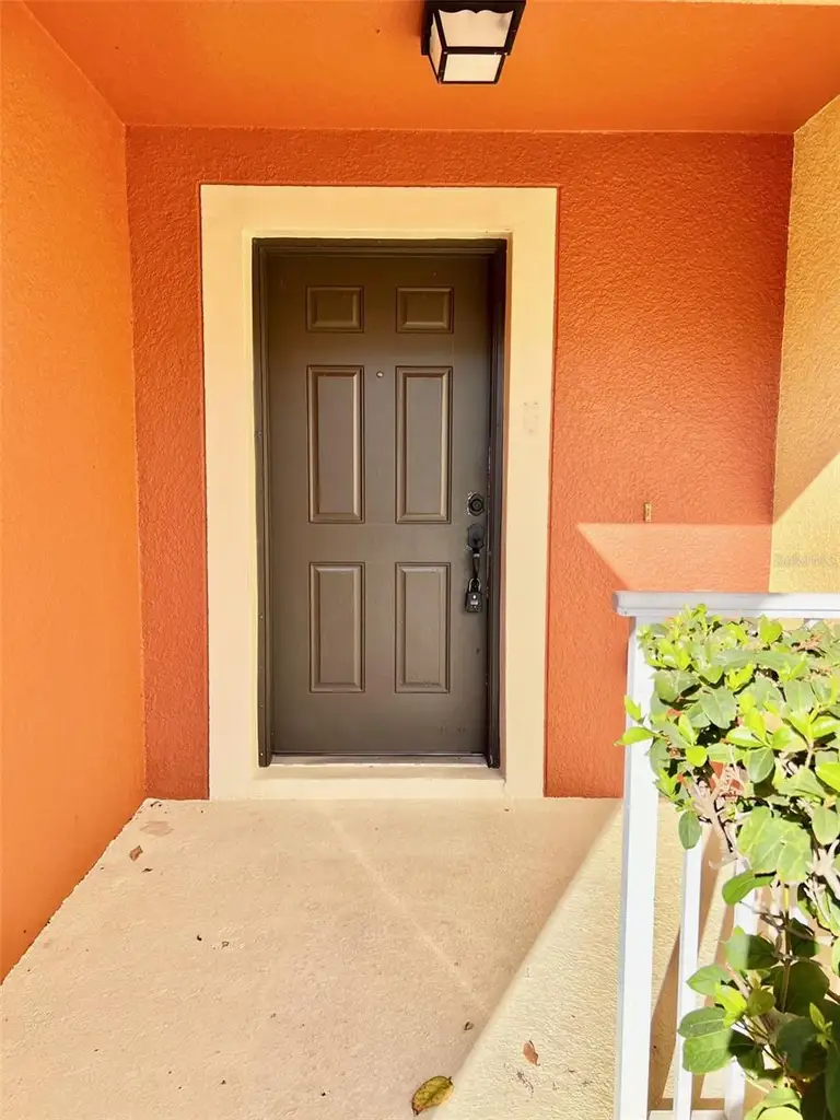605 CRESTING OAK CIR #97 — photo 4