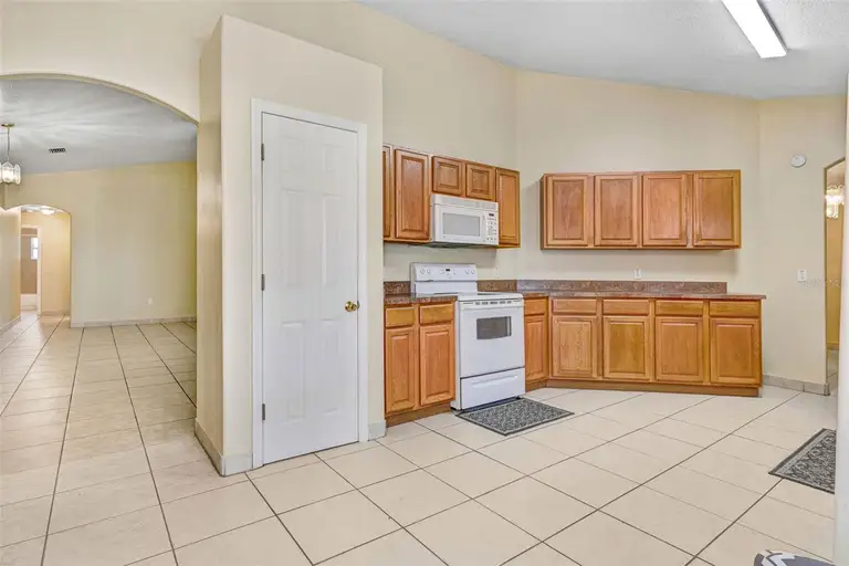1436 MARTINEZ ST SE — photo 5