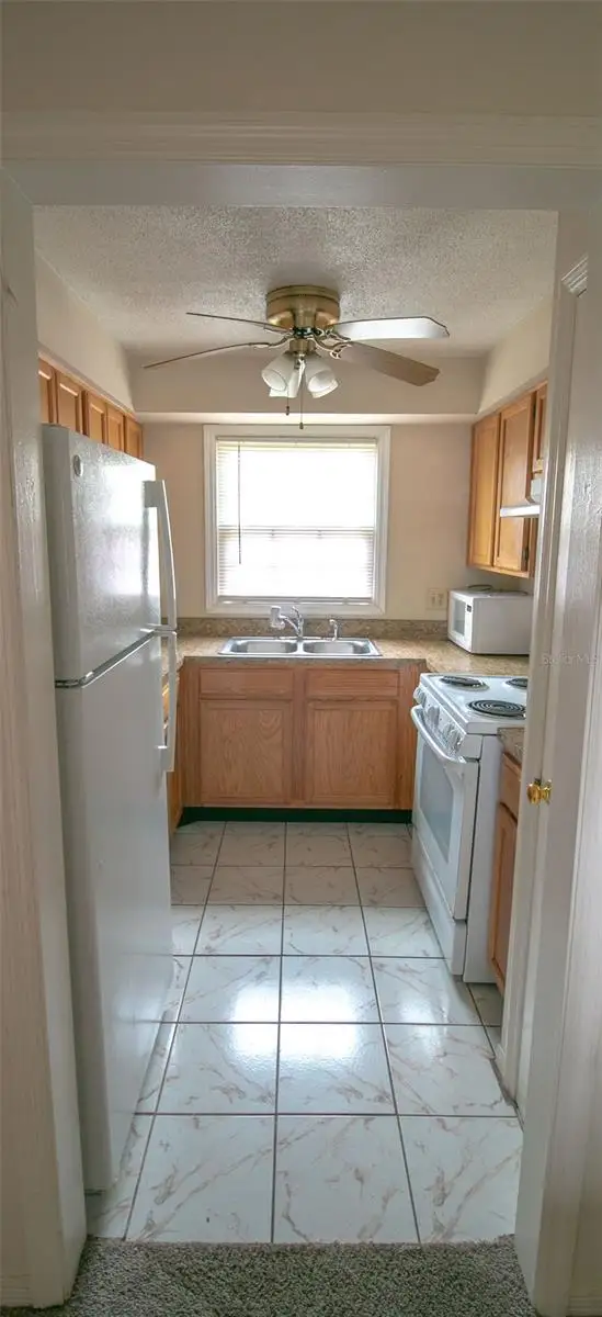 360 GEORGETOWN DR — photo 4