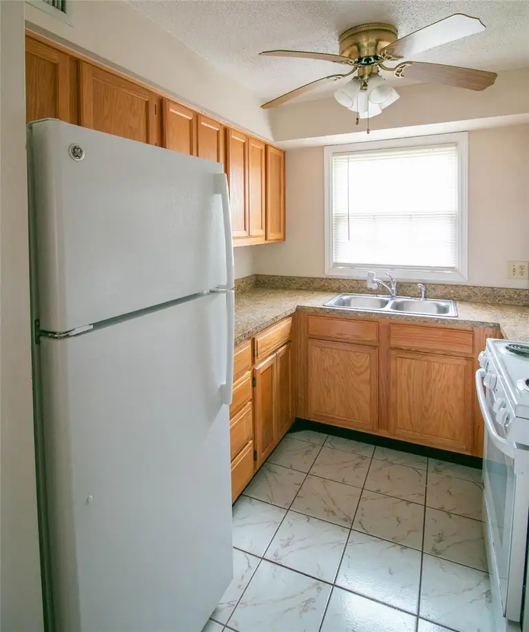 360 GEORGETOWN DR — photo 5