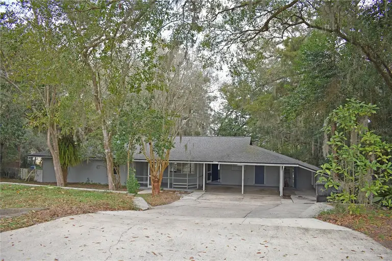 330 SW JASMINE AVE — photo 2